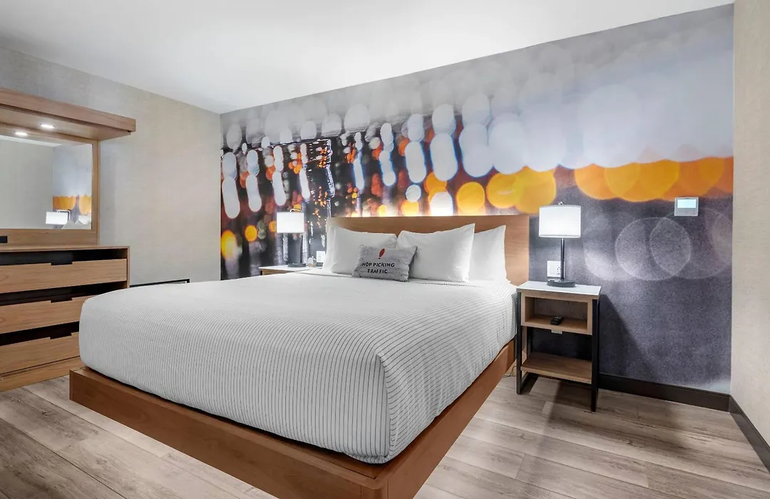 Cambria Hotel Portland Downtown Old Port-1